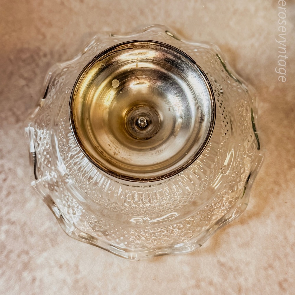 Glass Ruffled Edge Compote Dish - Picture 5 of 7